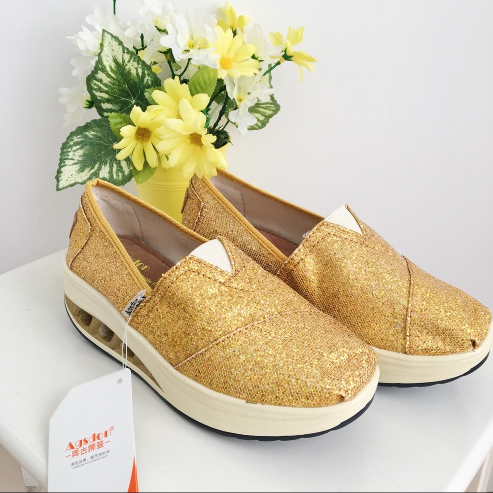 Gold Sparkly Platform Shoes size 6.5